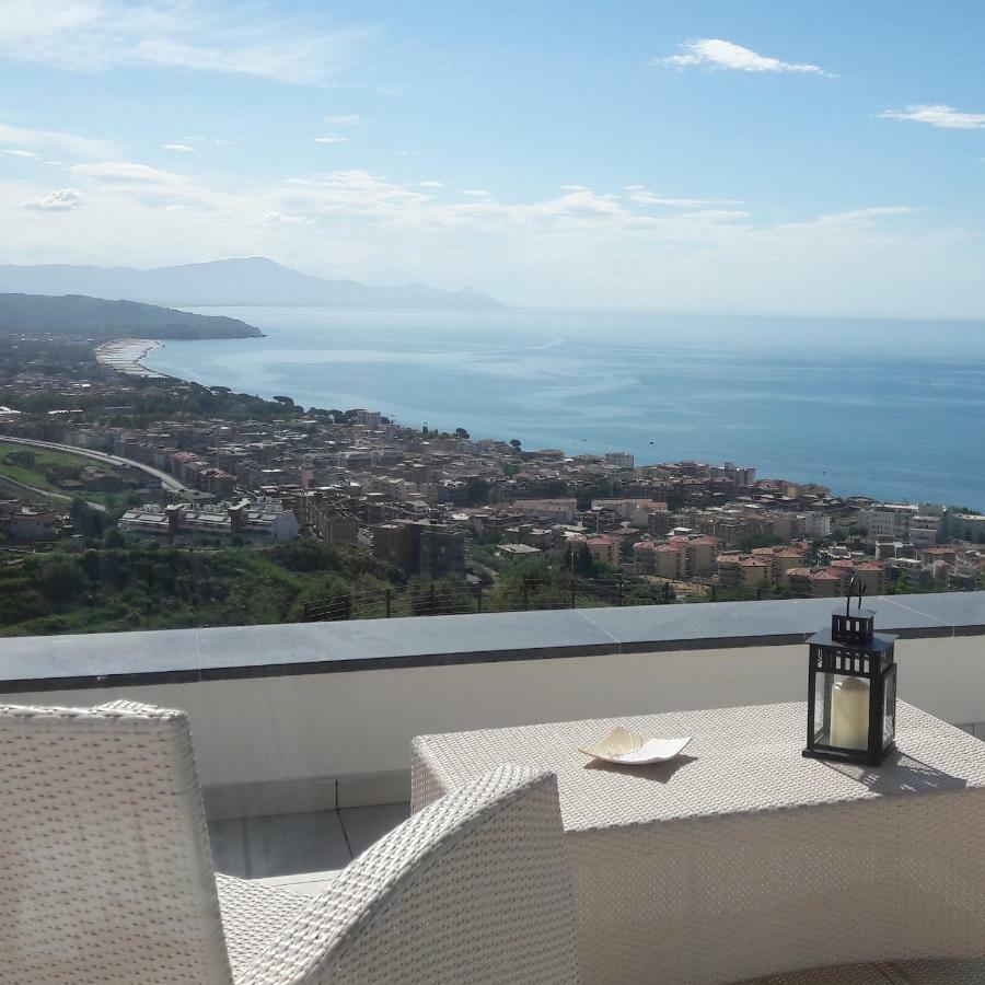 Villa Treglia B&B Formia Luaran gambar
